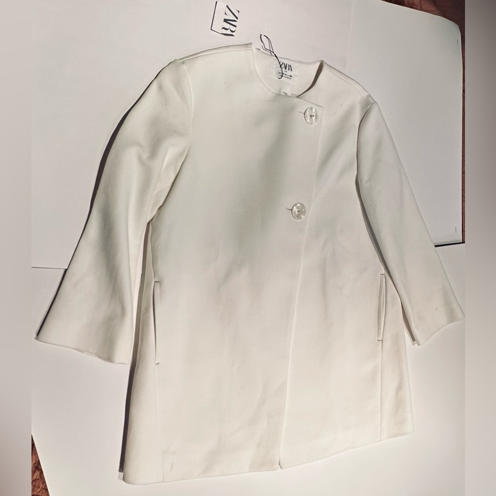 Zara Kids White Round Neck Lightweight Coat Size 13/14